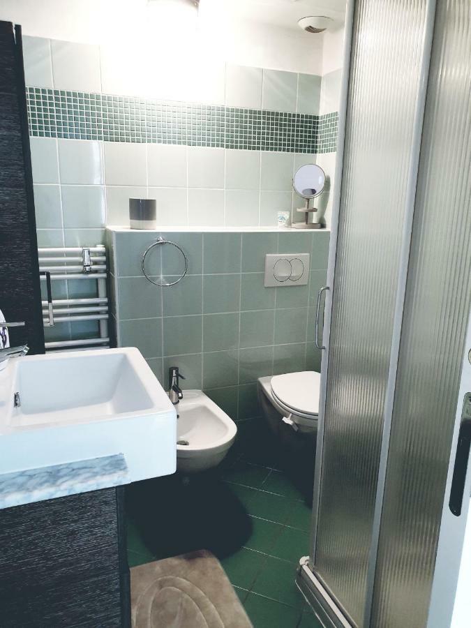 Apartamento La Terrazza Di Monaco Cap-d'Ail Exterior foto